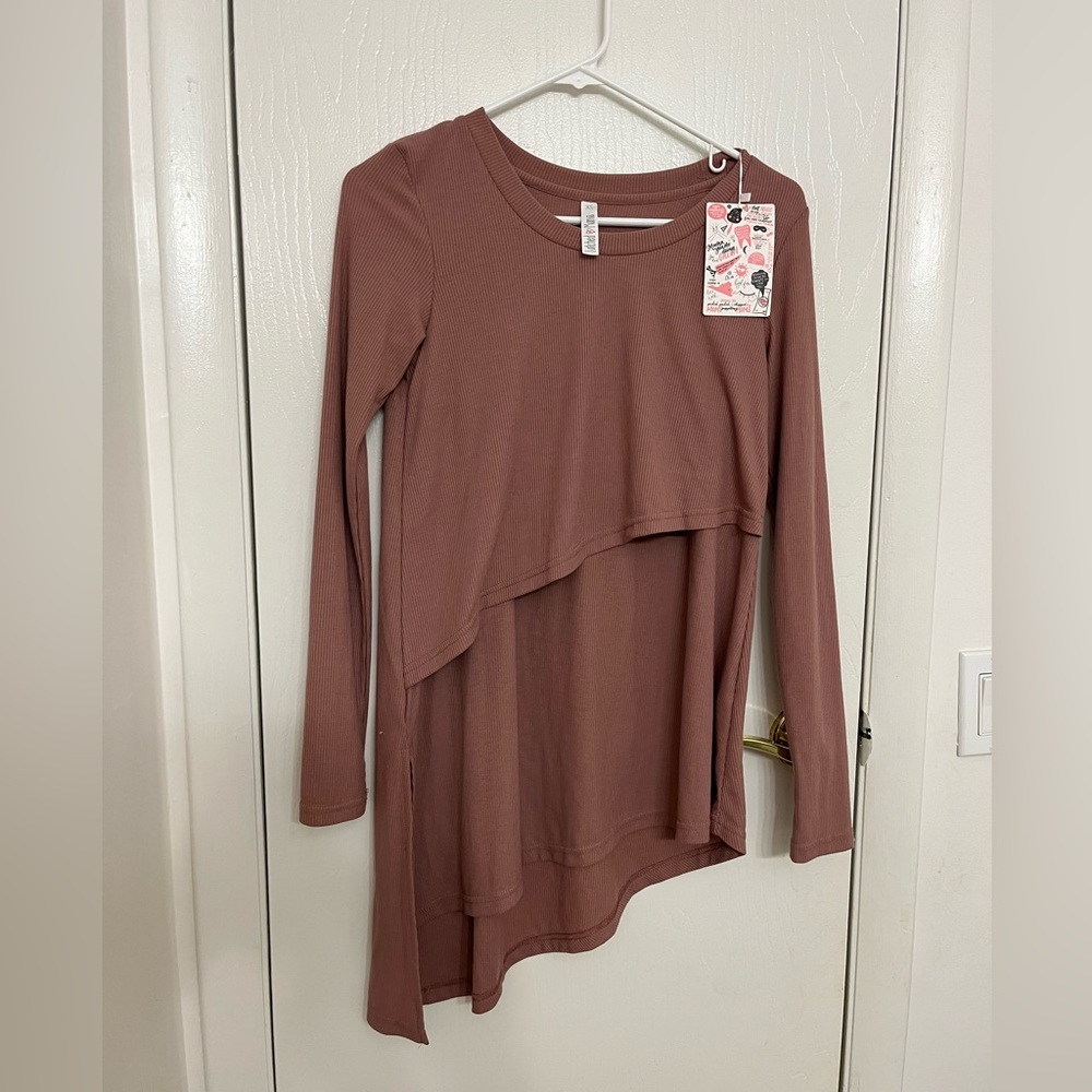 Latched Mama pink Nursing Shirt NWT XS